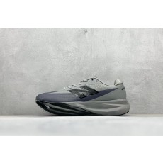 뉴발란스 Rebel FuelCell Rebel V4 러닝화  (해외배송)