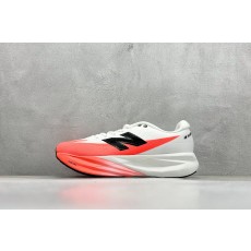 뉴발란스 Rebel FuelCell Rebel V4 러닝화  (해외배송)
