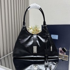 프라다 소프트 럭스 호보백 (해외배송)