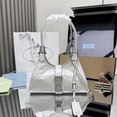 프라다 가죽 토트백 (해외배송)