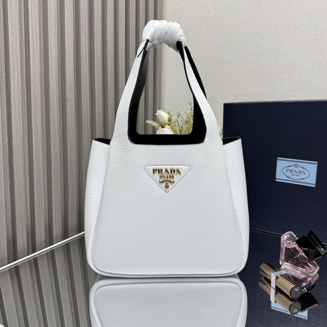 프라다 레더 토트백  (해외배송)