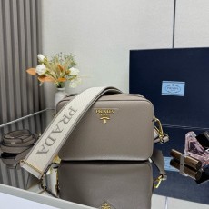프라다 더블 숄더백 (해외배송)