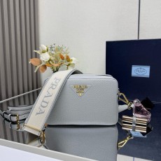 프라다 더블 숄더백 (해외배송)