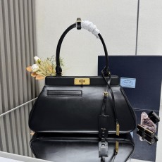 프라다 가죽 토트백 (해외배송)
