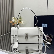 프라다 펜홀더 백 (해외배송)