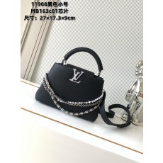 루이비통 카퓌신 미니 핸드백 (해외배송)